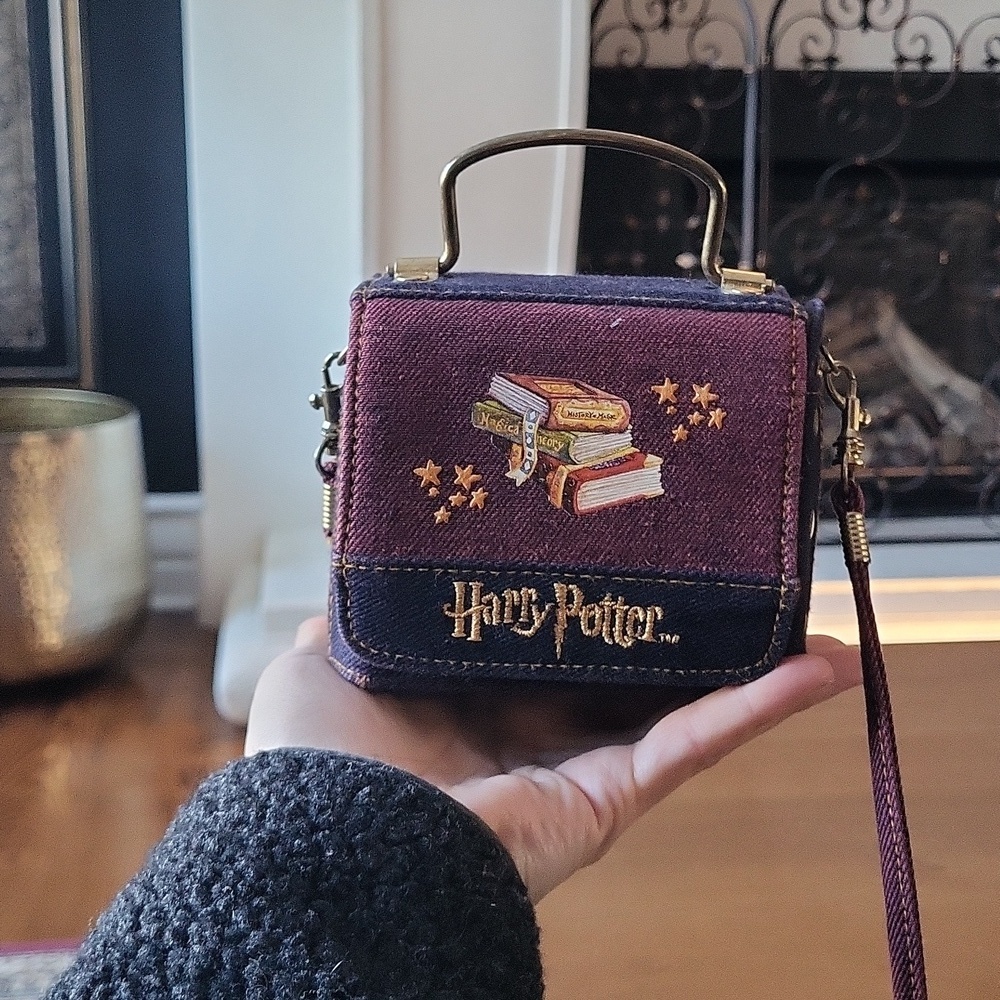 Mini! Harry potter Warner Bros. Purple Crossbody Bag - Picture 4 of 5